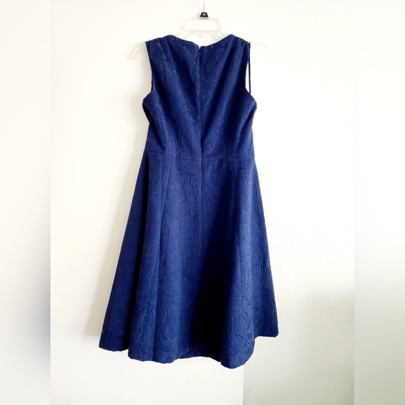 TALBOTS | Classic Blue Sleeveless Dress | Size 6 - Picture 7 of 10
